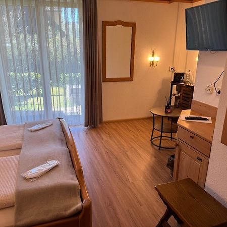 Hotel Restaurant Adler Stube Münstertal Екстериор снимка