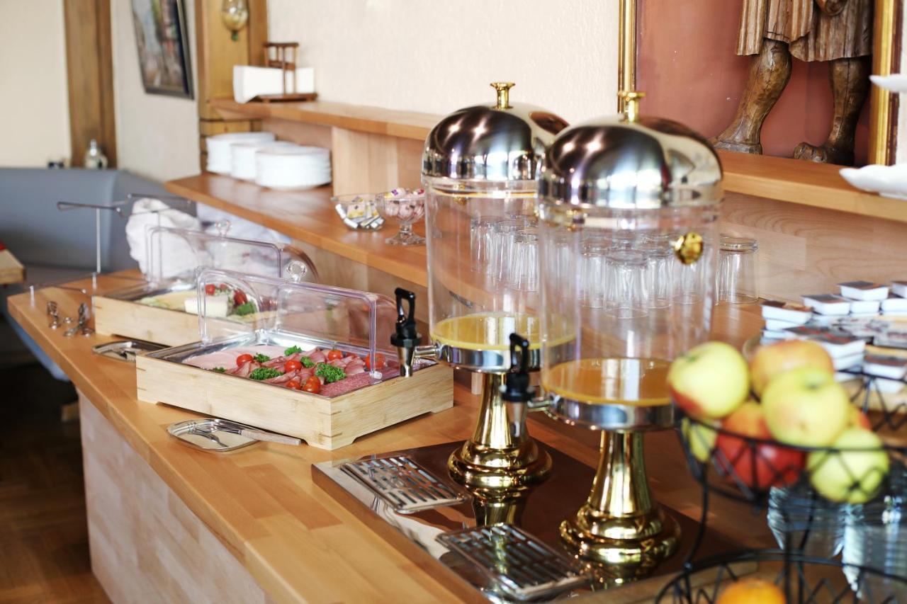 Hotel Restaurant Adler Stube Münstertal Екстериор снимка