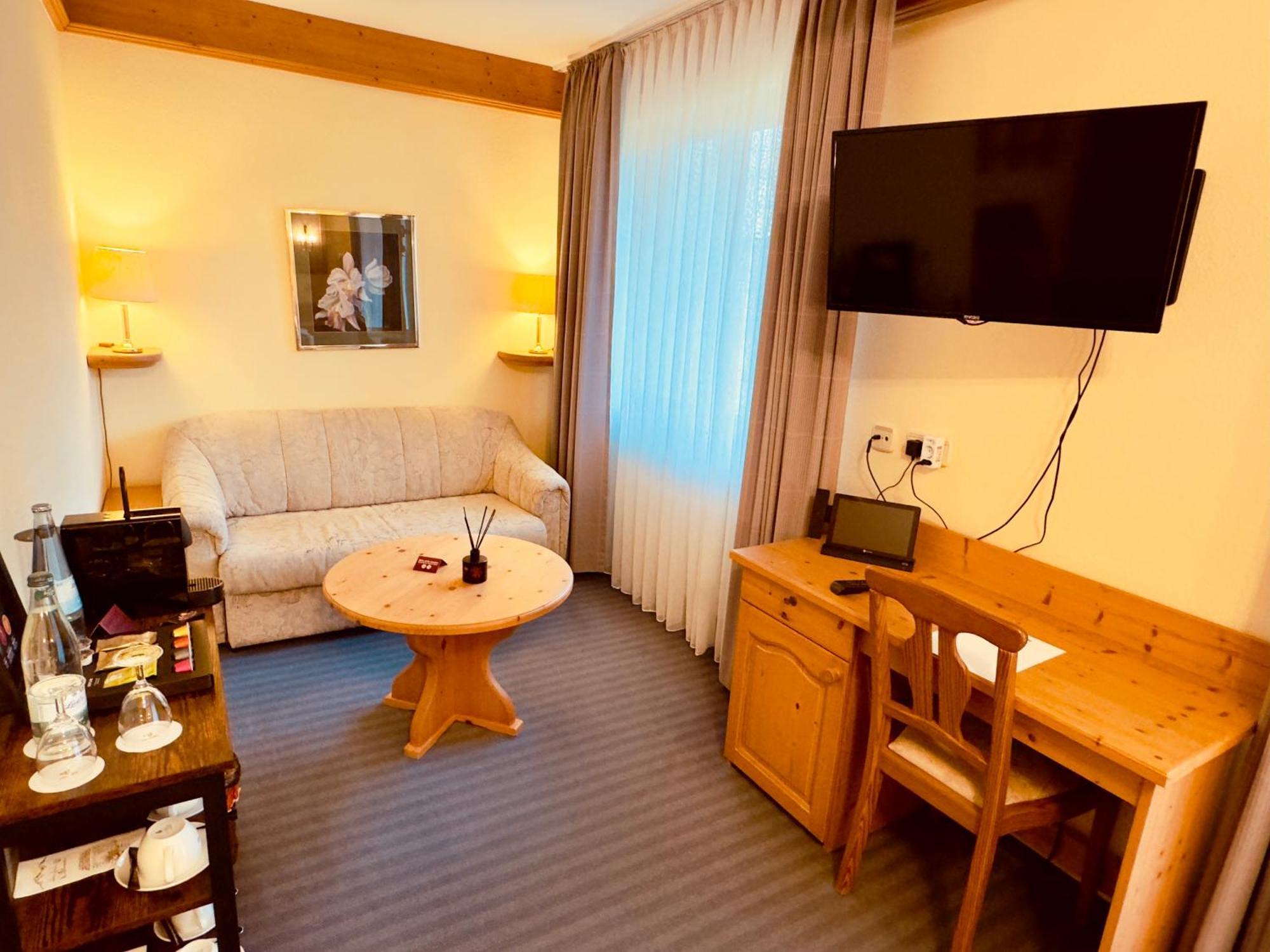 Hotel Restaurant Adler Stube Münstertal Екстериор снимка